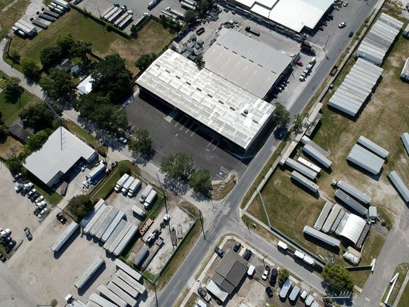 Premier Industrial Flex Space for Lease: 2021 N 40th St, Tampa, FL 33605